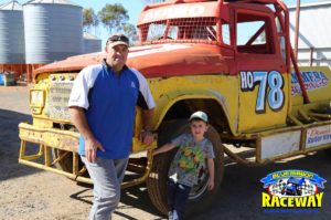 HO78 V8 TRUCK: Dean Thomas